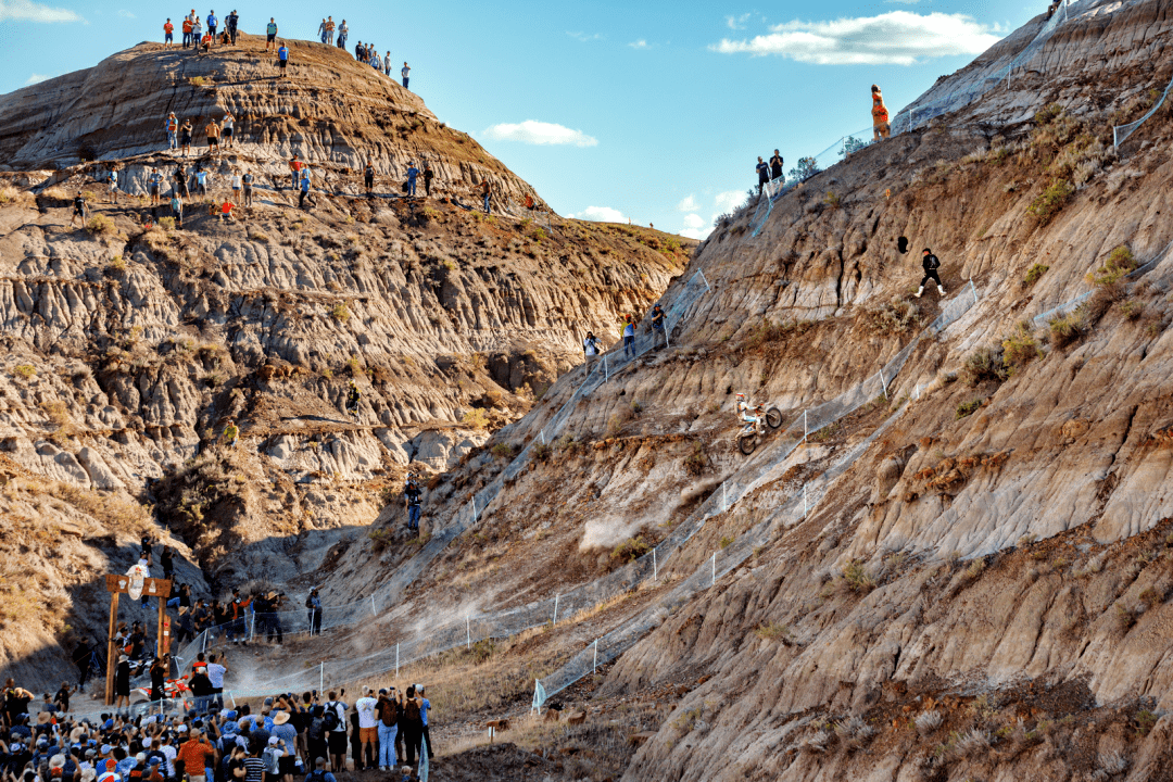 开云体育-关于Ming连续十场比赛得分超过惊险取胜，塞尔维亚队挑战极限！的信息